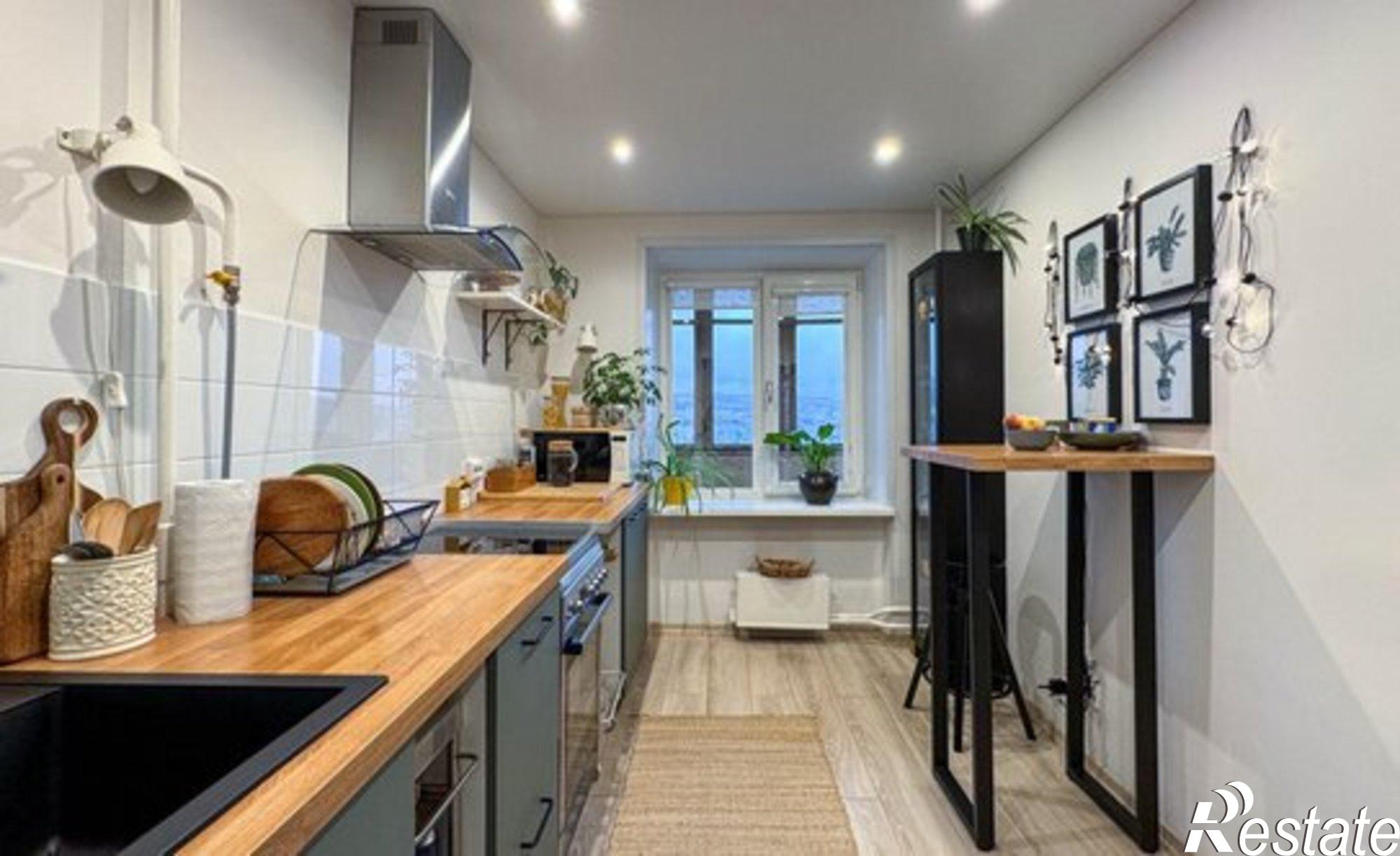 Купить квартиру за 7 500 000 рублей на Мурманск, Кольский проспект, 46