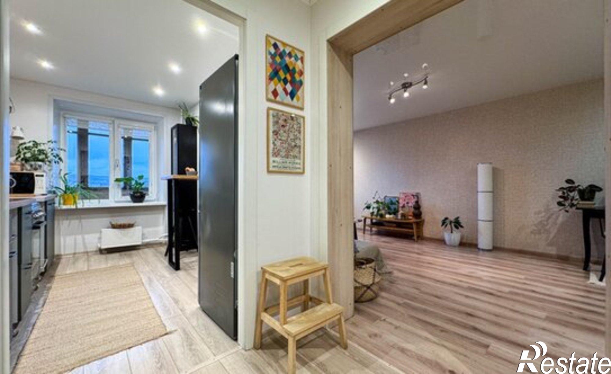 Купить квартиру за 7 500 000 рублей на Мурманск, Кольский проспект, 46