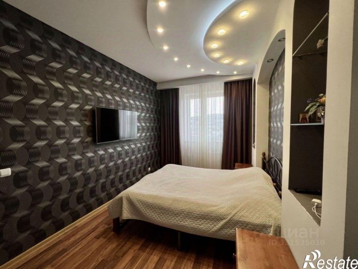 2-комн квартира проспект Защитников Заполярья, 5Б,  д. 5Б