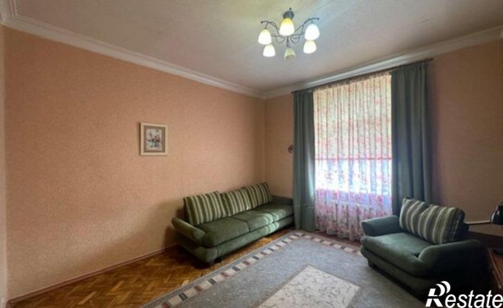 4-комн квартира улица Сафонова, 23,  д. 23