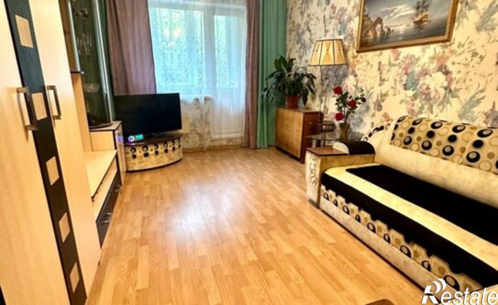 2-комн квартира Североморск, улица Адмирала Чабаненко, 1
