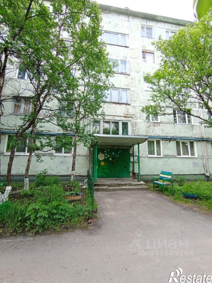 2-комн квартира Мурманск, улица Александрова, 12