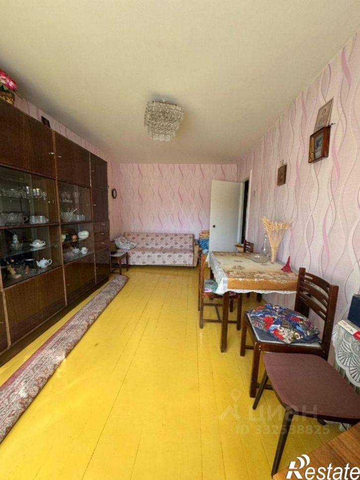 3-комн квартира Апатиты, улица Козлова, 21