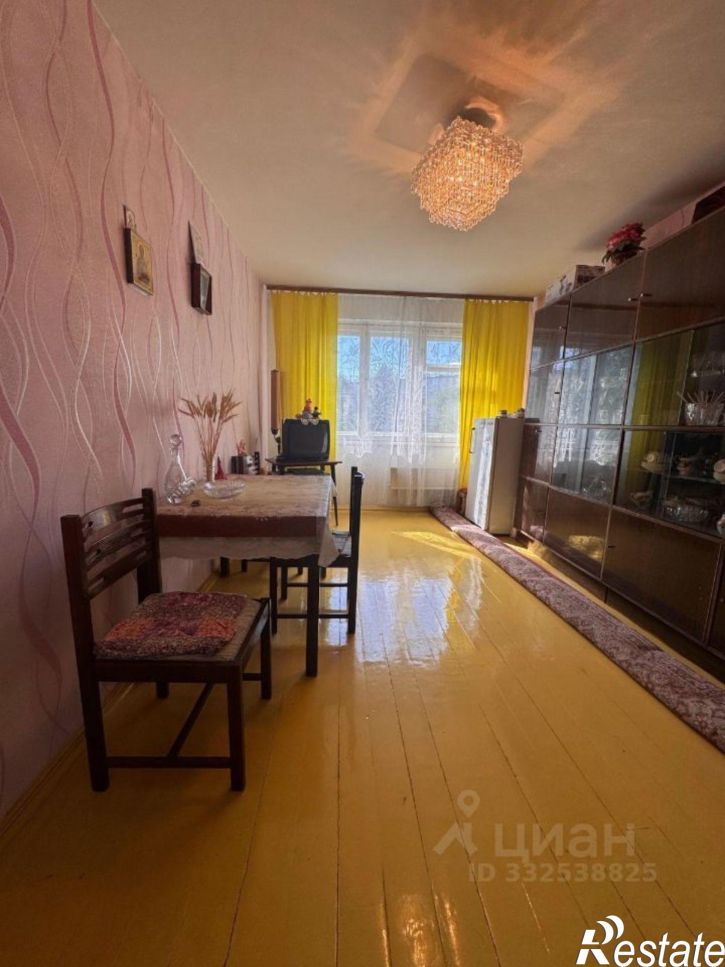 3-комн квартира Апатиты, улица Козлова, 21