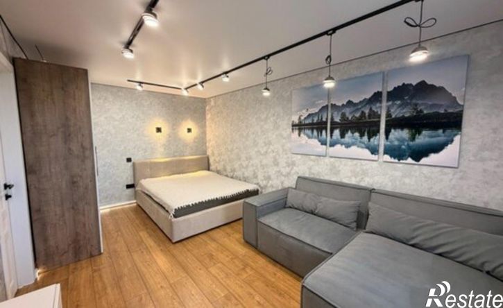 2-комн квартира Мурманск, улица Академика Книповича, 25