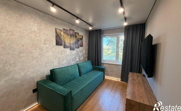2-комн квартира Мурманск, улица Академика Книповича, 25