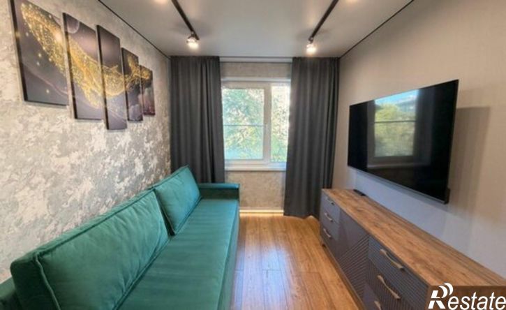 2-комн квартира Мурманск, улица Академика Книповича, 25