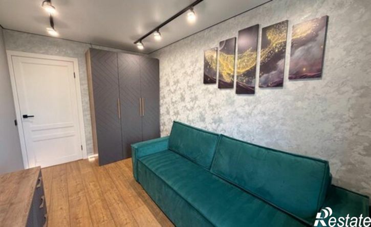 2-комн квартира Мурманск, улица Академика Книповича, 25