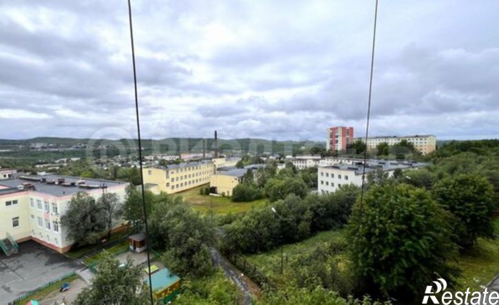 2-комн квартира Североморск, Комсомольская улица, 2