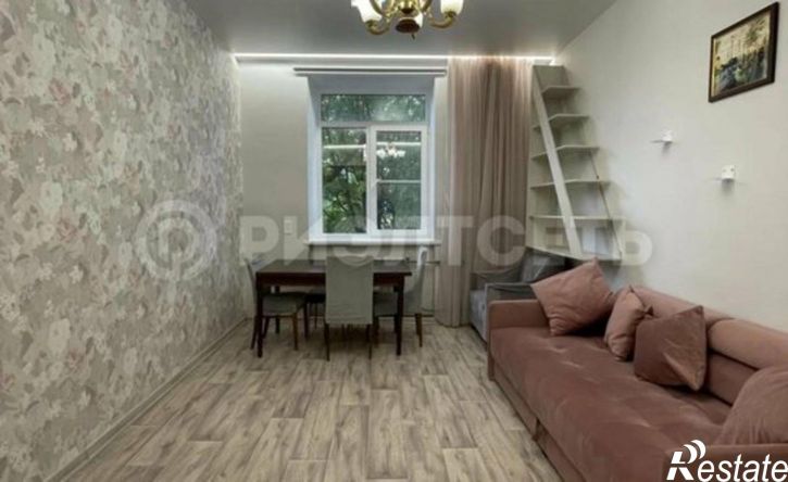 3-комн квартира Мончегорск, Железнодорожная улица, 8