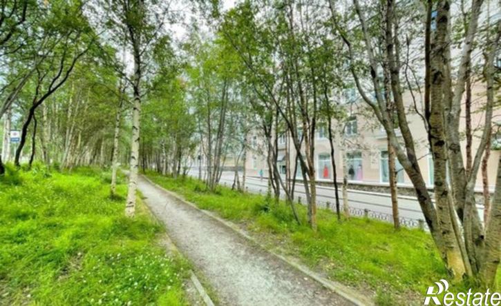 3-комн квартира Мончегорск, проспект Металлургов, 33