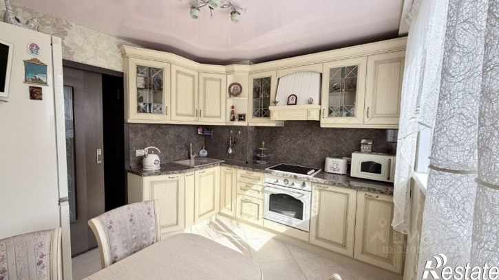 3-комн квартира Мурманск, улица Героев Рыбачьего, 40