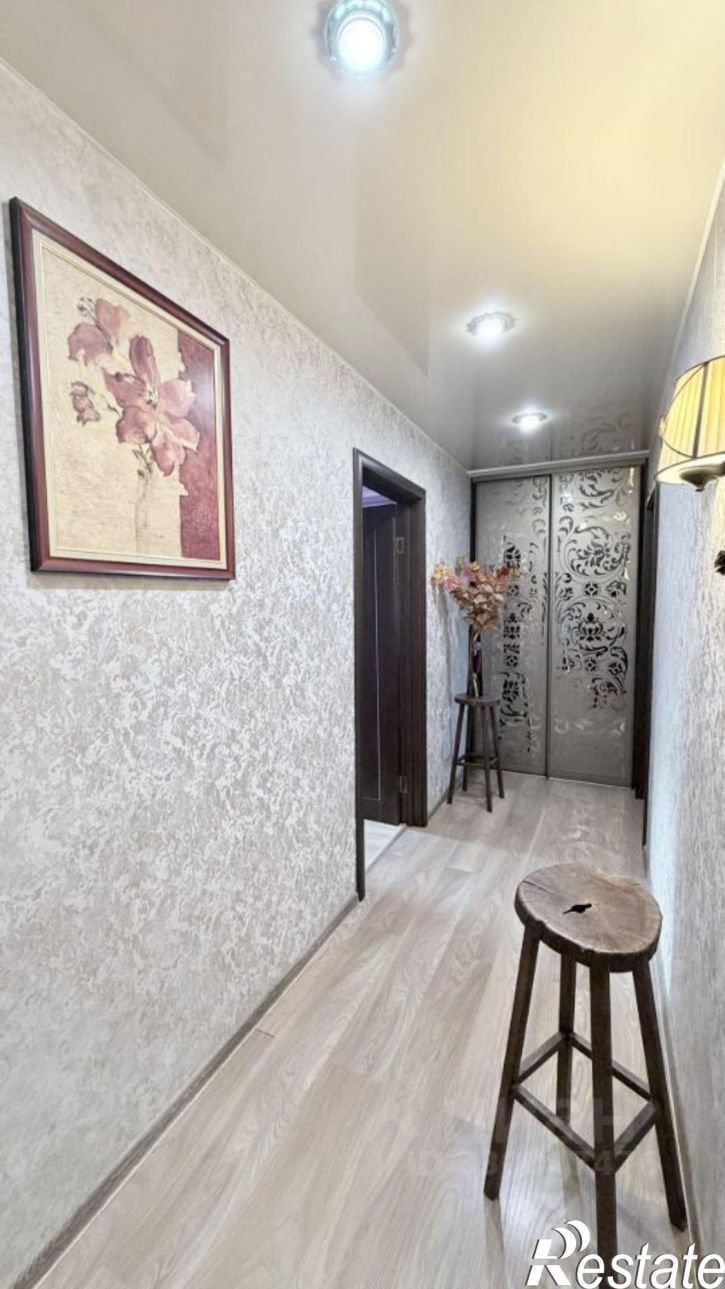 3-комн квартира Мурманск, улица Героев Рыбачьего, 40