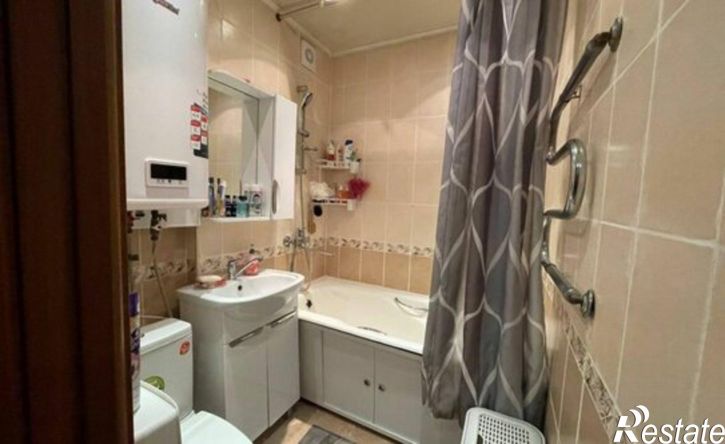 3-комн квартира Мурманск, улица Магомета Гаджиева, 8