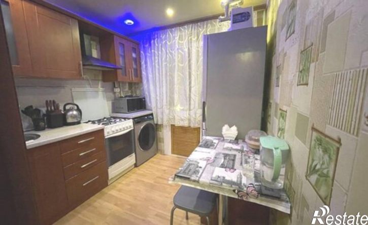 3-комн квартира Мурманск, улица Магомета Гаджиева, 8