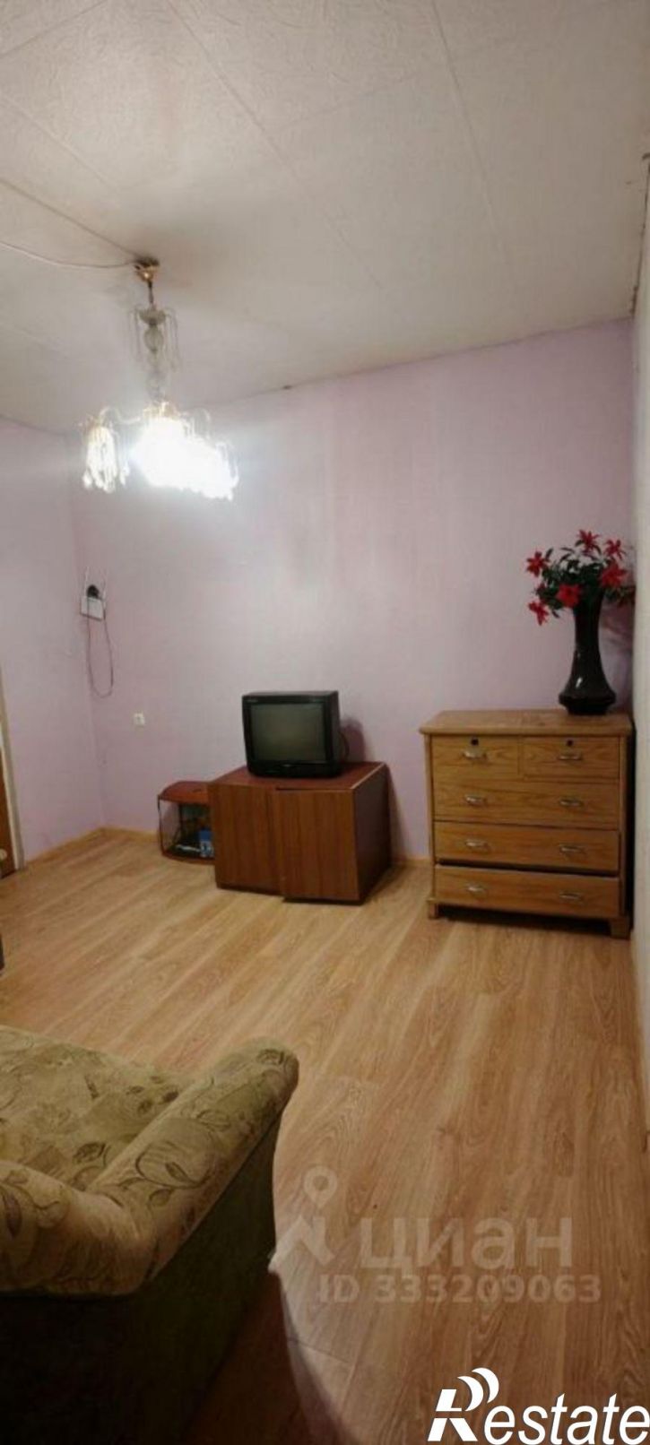2-комн квартира ул Морошковая, 6,  д. 6