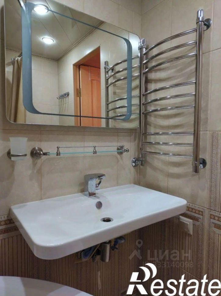 4-комн квартира улица Воинов-Интернационалистов, 12,  д. 12