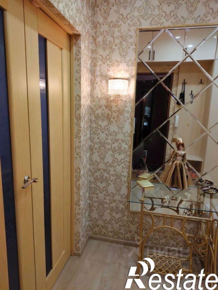 4-комн квартира улица Воинов-Интернационалистов, 12,  д. 12