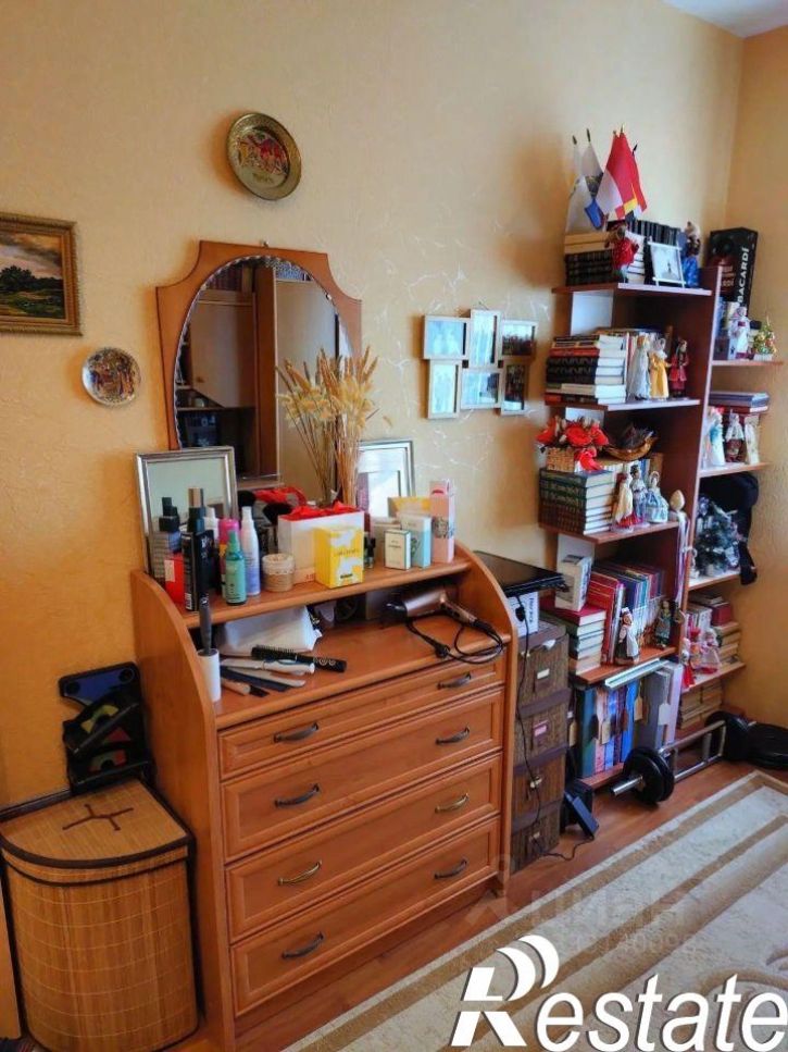 4-комн квартира улица Воинов-Интернационалистов, 12,  д. 12