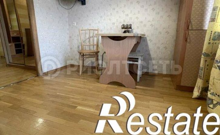 3-комн квартира улица Бредова, 23,  д. 23