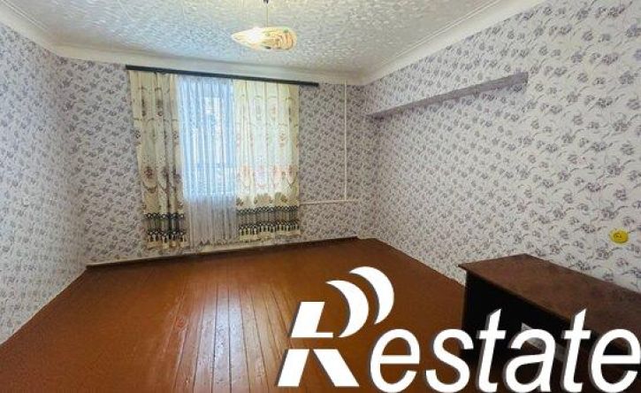 3-комн квартира Строительная улица, 15,  д. 15